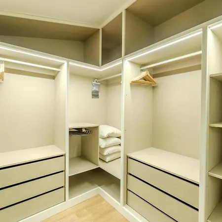 Apartment The Secret Door By House And People Braga